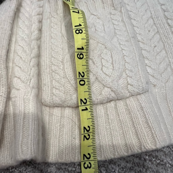 Vintage Lauren Ralph Lauren Merino Wool Sweater with Horn Buttons - Picture 8 of 11